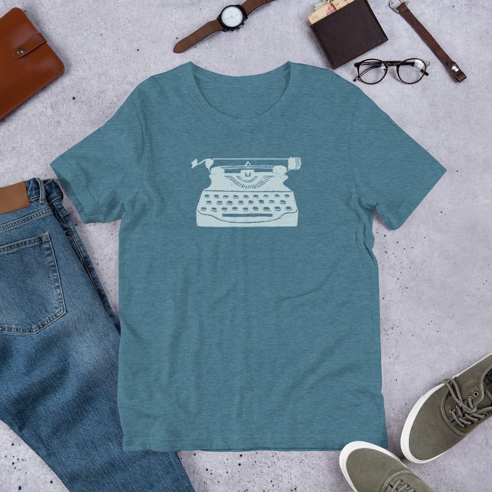 Retro Typewriter T-Shirt – Classic Literary Style