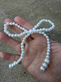 Pearl Bow Embellishments – Ivory & Silver